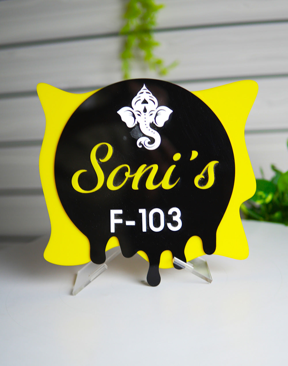 Water Drop Style Yellow Acrylic Name Plate – Personalized Modern Home Sign