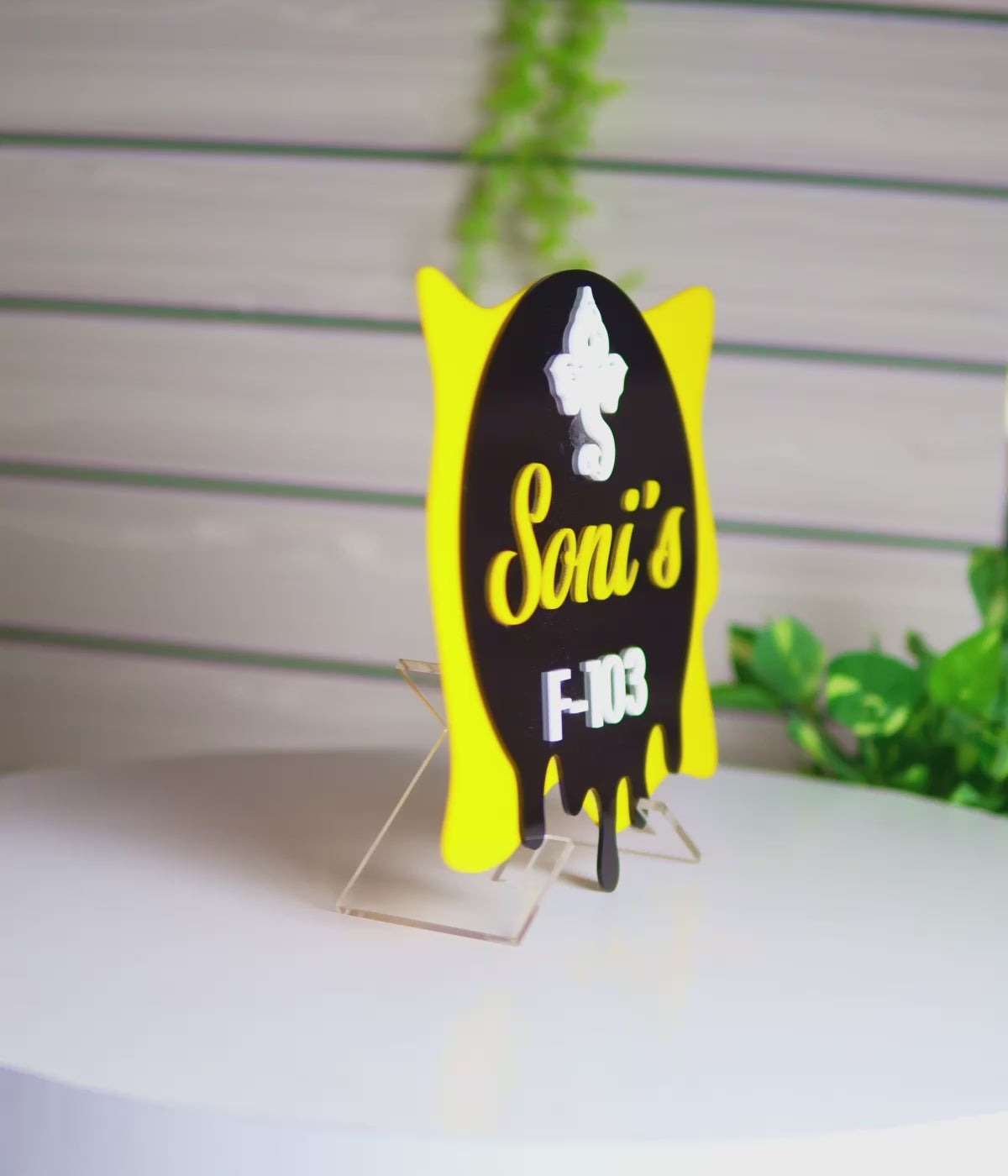 Water Drop Style Yellow Acrylic Name Plate – Personalized Modern Home Sign