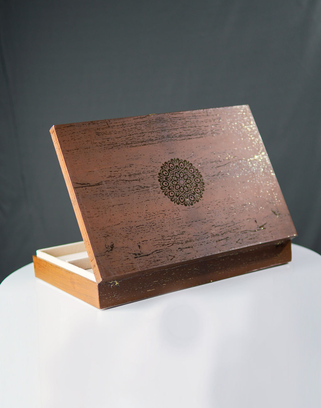Premium Gift Box - 6 Section - Minimum 10 pcs